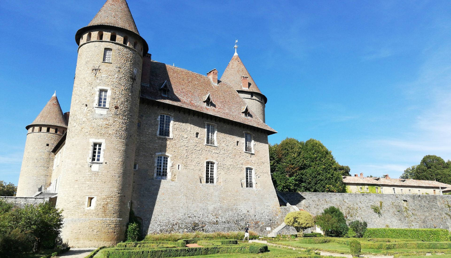 Les retrouvailles : Abbaye de Marast et Château d’Oricourt Les retrouvailles : Abbaye de Marast et Château d’Oricourt